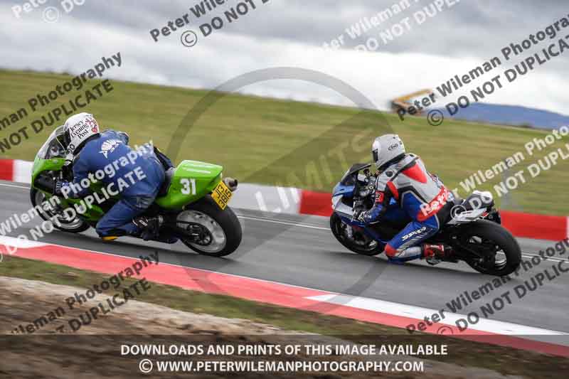 cadwell no limits trackday;cadwell park;cadwell park photographs;cadwell trackday photographs;enduro digital images;event digital images;eventdigitalimages;navarra;no limits trackdays;peter wileman photography;racing digital images;trackday digital images;trackday photos
